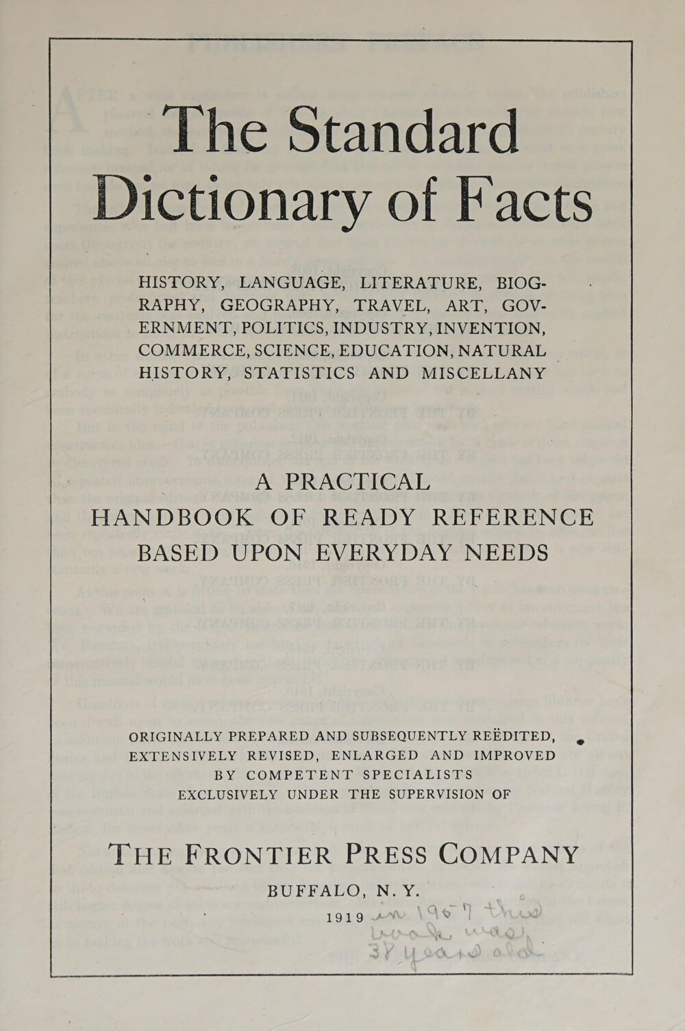 Cover für The standard dictionary of facts
